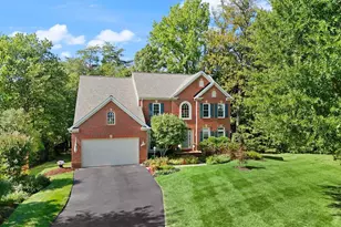 12807 Owens Glen Dr, Fairfax, VA 22030 - Photo 1