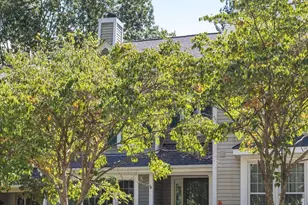 8182 Cliffview Ave, Springfield, VA 22153 - Photo 1