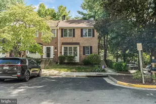 10629 Lakeside Oak Ct, Burke, VA 22015 - Photo 1