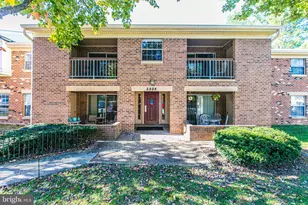 5924 Cove Landing Rd, Burke, VA 22015 - Photo 1