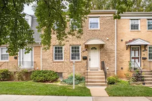 2992 Covington St, Fairfax, VA 22031 - Photo 1