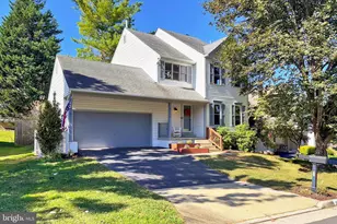 8619 Lauren Dr, Springfield, VA 22153 - Photo 1