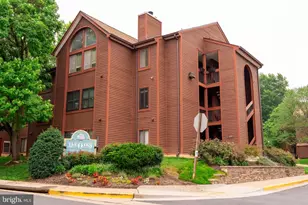 2820 Lee Oaks Pl, Falls Church, VA 22046 - Photo 1