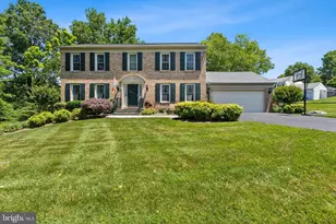 13132 Bradley Farm Dr, Herndon, VA 20171 - Photo 1