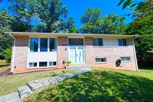 5005 Gainsborough Dr, Fairfax, VA 22032 - Photo 1