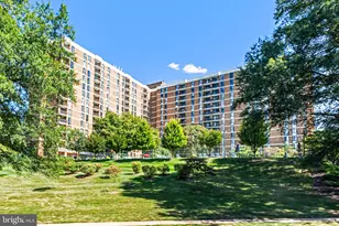 2311 Pimmit Dr, Falls Church, VA 22043 - Photo 1