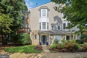 11723 Scooter Ln, Fairfax, VA 22030 - Photo 1