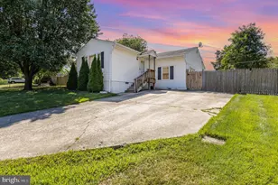 3430 Little Hunting Creek Dr, Alexandria, VA 22309 - Photo 1