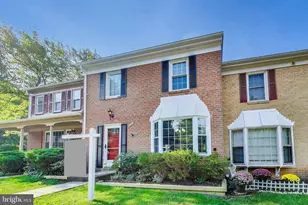 6027 Kerrwood St, Burke, VA 22015 - Photo 1