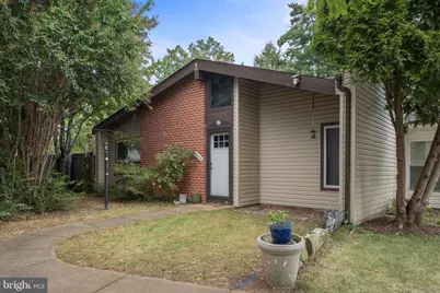 6073 Wycoff Square, Centreville, VA 20120 - Photo 1