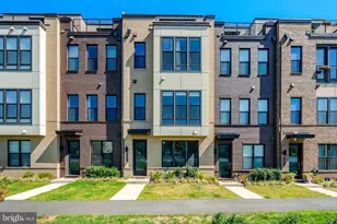 14317 Beckett Glen Cir, Chantilly, VA 20151 - Photo 1