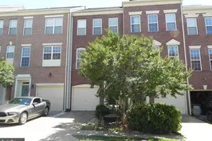 11453 Log Ridge Dr, Fairfax, VA 22030 - Photo 1