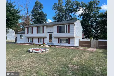 4502 Cub Run Road, Chantilly, VA 20151 - Photo 1