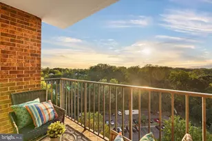 2300 Pimmit Dr, Falls Church, VA 22043 - Photo 1