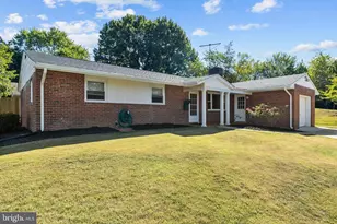 6117 Rose Hill Dr, Alexandria, VA 22310 - Photo 1