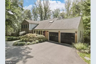 10107 Minburn Street, Great Falls, VA 22066 - Photo 1