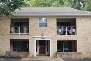 5807 Cove Landing Rd, Burke, VA 22015 - Photo 1