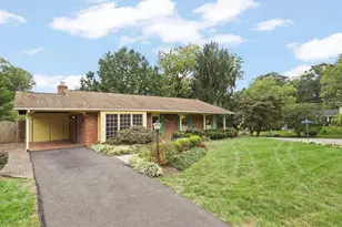 4106 Breezewood Ln, Annandale, VA 22003 - Photo 1