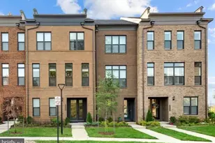 12328 Yellow Buckeye Wy., Fairfax, VA 22030 - Photo 1