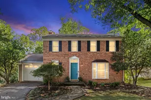 411 Center St N, Vienna, VA 22180 - Photo 1