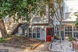 4130 Winter Harbor Ct, Chantilly, VA 20151 - Photo 1
