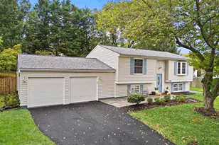 13987 Cabells Mill Dr, Centreville, VA 20120 - Photo 1