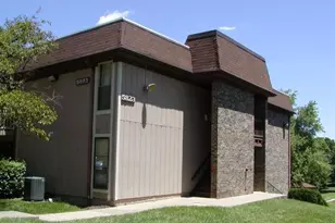 5823 Royal Ridge Dr, Springfield, VA 22152 - Photo 1