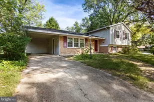 8011 Lynnfield Dr, Alexandria, VA 22306 - Photo 1