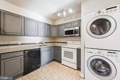 3800 Powell Lane #525, Falls Church, VA 22041 - Photo 1