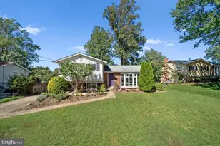 7456 Madeira Pl, Annandale, VA 22003 - Photo 1