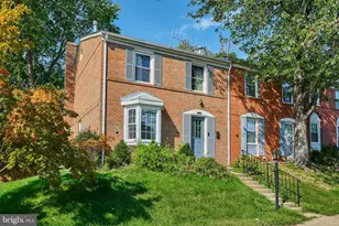 8076 St Annes Ct, Alexandria, VA 22309 - Photo 1