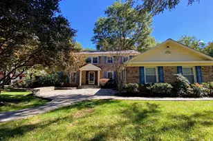 3707 Moss Brooke Ct, Fairfax, VA 22031 - Photo 1