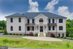 7112 Georgetown Pike, McLean, VA 22101 - Photo 1