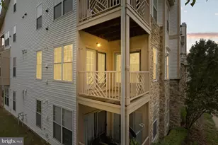 5947 Founders Hill Dr, Alexandria, VA 22310 - Photo 1