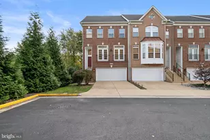 6498 Waterfield Rd, Alexandria, VA 22315 - Photo 1