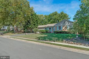 10808 Stanhope Pl, Fairfax, VA 22032 - Photo 1