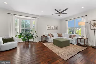 4133 Grover Glen Ct, Fairfax, VA 22030 - Photo 1