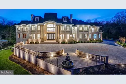 8911 Georgetown Pike, McLean, VA 22102 - Photo 1