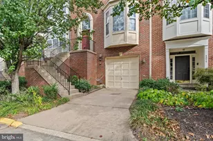 4057 Cornwall Ct, Fairfax, VA 22030 - Photo 1