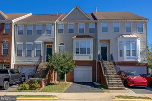 6155 Early Autumn Dr, Centreville, VA 20120 - Photo 1