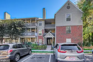 3922 Penderview Dr, Fairfax, VA 22033 - Photo 1