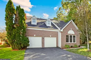 3725 Freehill Ln, Fairfax, VA 22033 - Photo 1