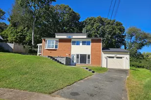 5426 Enid Pl, Alexandria, VA 22312 - Photo 1