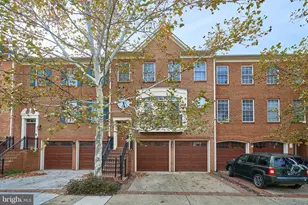 121 Herndon Mill Cir, Herndon, VA 20170 - Photo 1