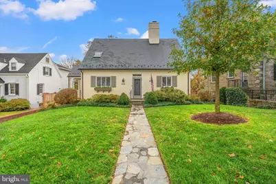 6045 Edgewood Terrace, Alexandria, VA 22307 - Photo 1