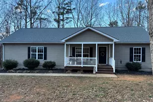 93 Evergreens Dr, Louisa, VA 23093 - Photo 1