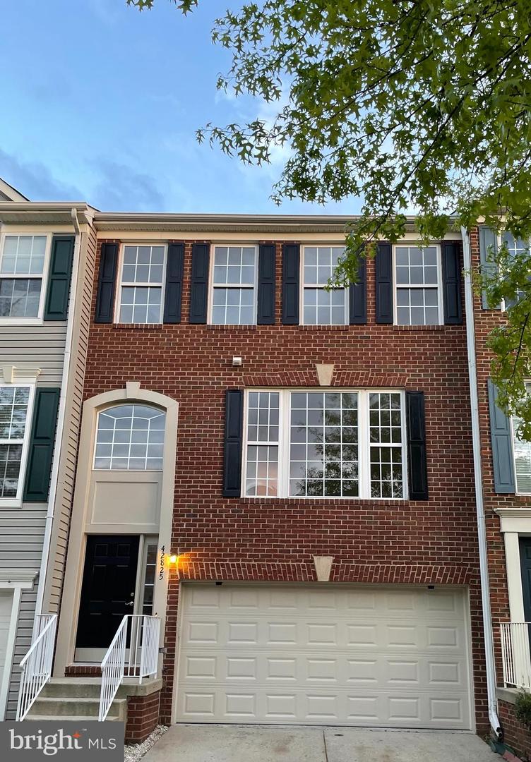42825 Shaler St, Chantilly, VA 20152 MLS VALO2045220 Coldwell Banker