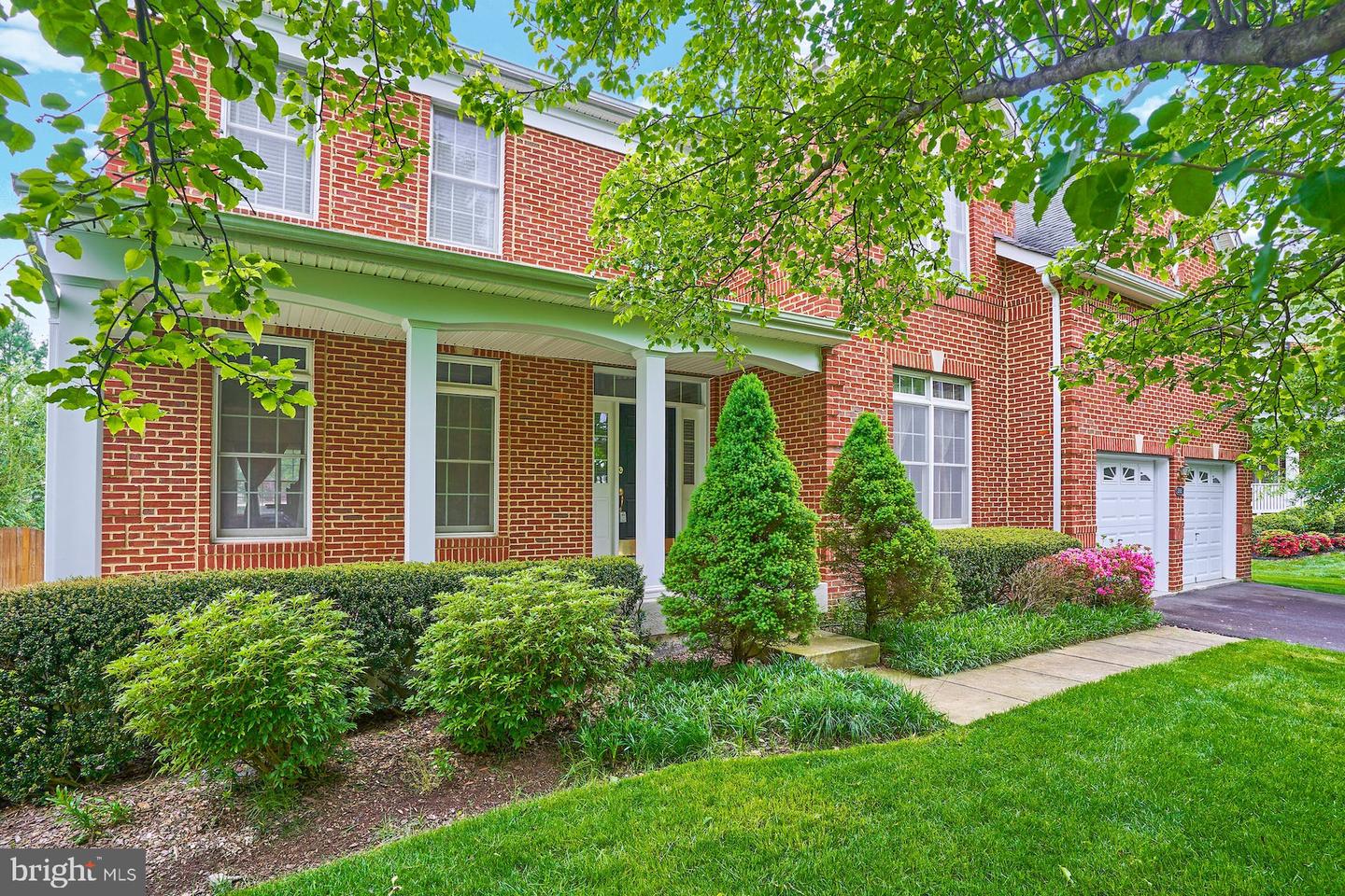 22825 Queensbridge Dr, Ashburn, VA 20148 MLS VALO2047354 Coldwell