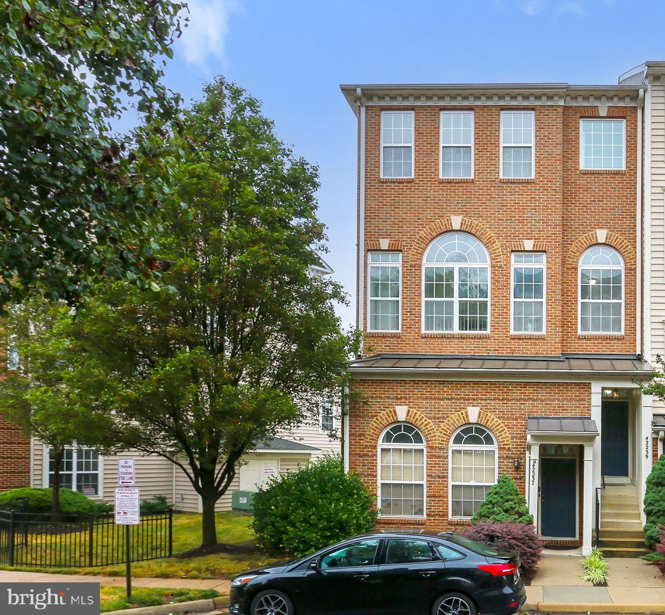 42239 Black Rock Terrace, Aldie, VA 20105 MLS VALO2051262 Coldwell