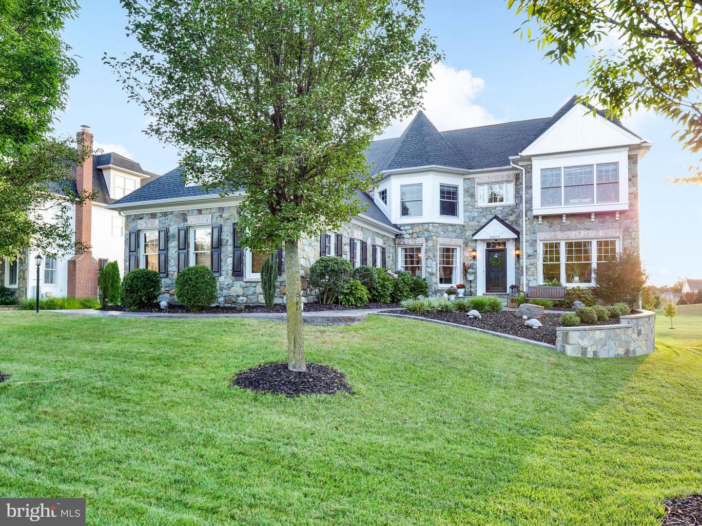 22079 Auction Barn Dr, Ashburn, VA 20148 MLS VALO2056264 Coldwell